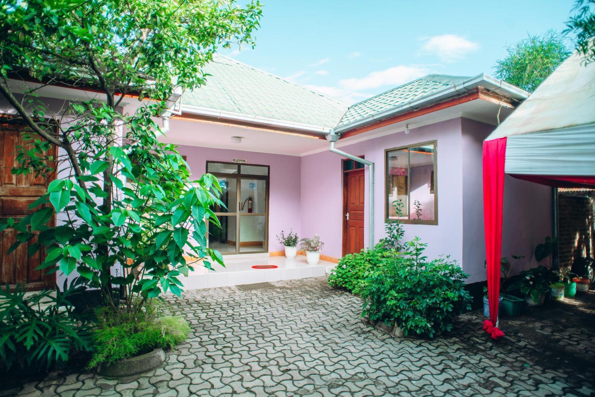 Arusha Giraffe Lodge Exterior photo